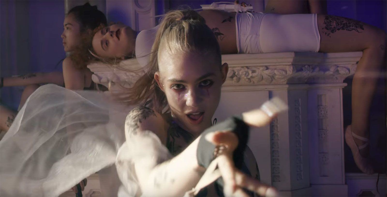 Grimes ปล่อยมิวสิกวีดีโอ "Violence" มาพร้อมดนตรีอิเล็กโทรป็อป ปูทางอัลบั้มใหม่ 'Miss_Anthropocene'