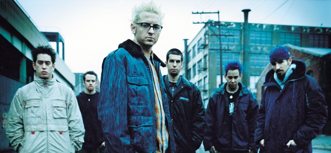 Linkin Park เตรียมปล่อยวีดีโอยุค Hybrid Theory โดยมีสมาชิกวงมาดูพร้อมกันทาง YouTube เวลาตีหนึ่งคืนนี้
