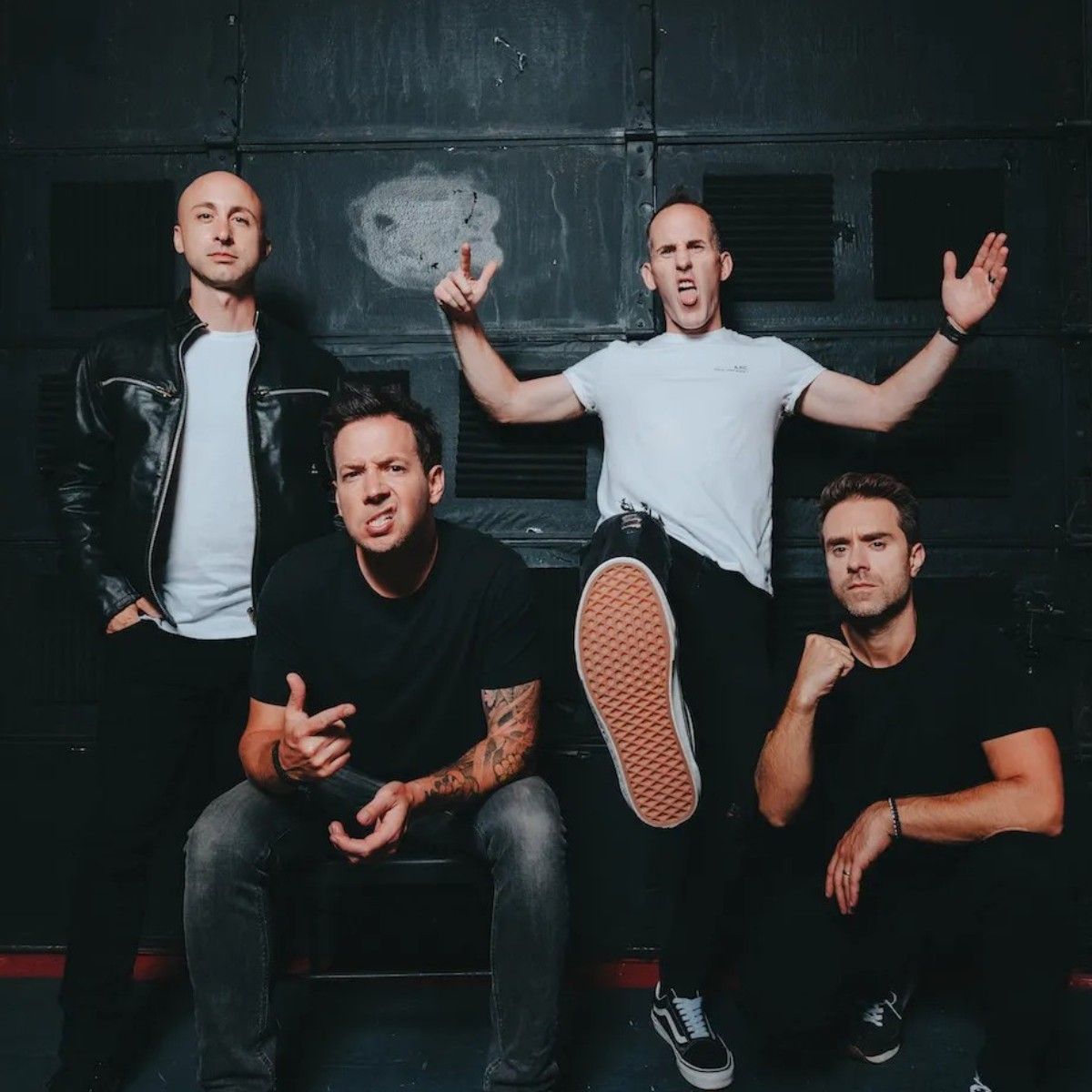 Simple Plan เปิดตัวมิวสิกวีดีโอ "The Antidote"