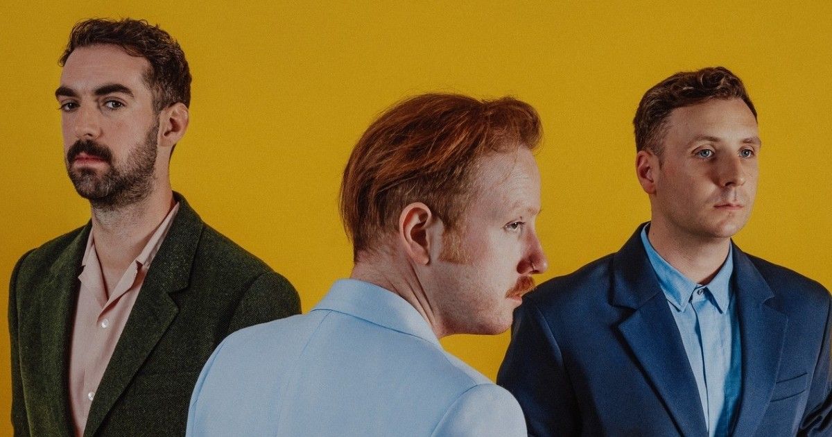 Two Door Cinema Club ประกาศอัลบั้มใหม่ Keep On Smiling เปิดตัวซิงเกิ้ลใหม่ "Wonderful Life"