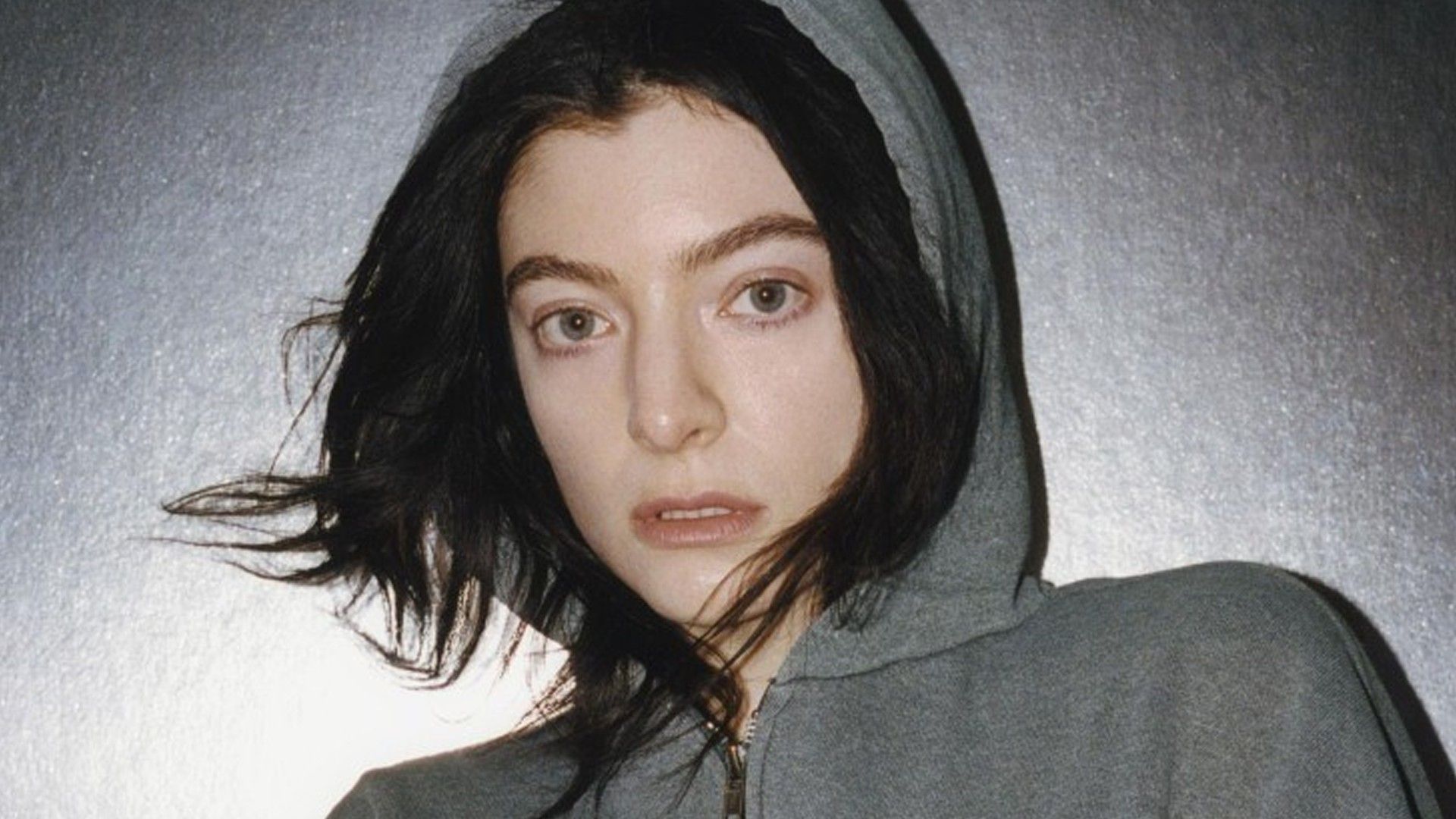 ทวงคืนบัลลังก็ป็อป! Lorde เปิดตัวเพลงใหม่ “What Was That”