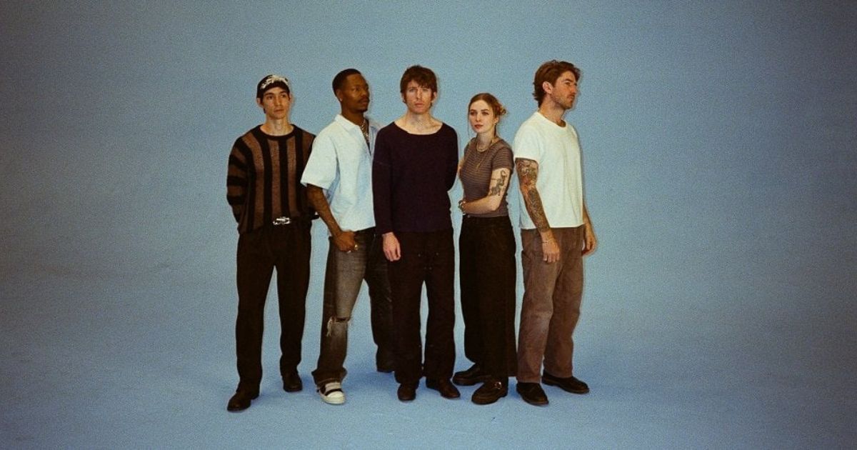 Turnstile นำอัลบั้ม NEVER ENOUGH เปิดตัวตำแหน่ง Top 10 บนชาร์ต Billboard