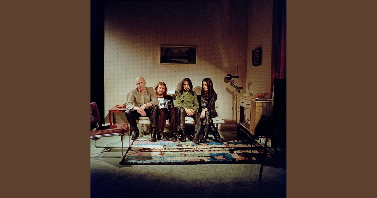 Wolf Alice ปล่อยเอ็มวี "The Sofa" ซิงเกิ้ลที่สะท้อนถึงความสุขเล็กๆ ของชีวิต