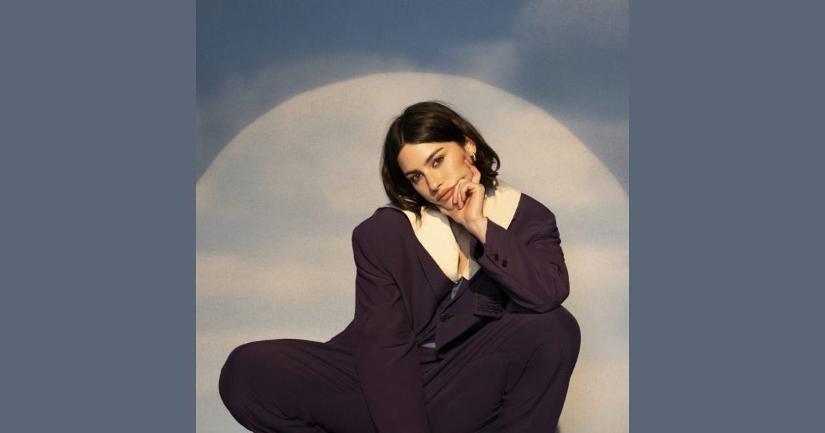 ชมคอนเสิร์ต Gracie Abrams จากโชว์ Apple Music Live