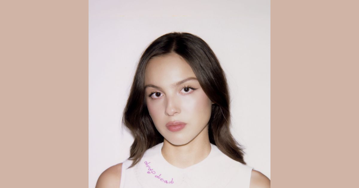 Olivia Rodrigo ปล่อยเพลงพร้อมเอ็มวีใหม่ "drop dead"
